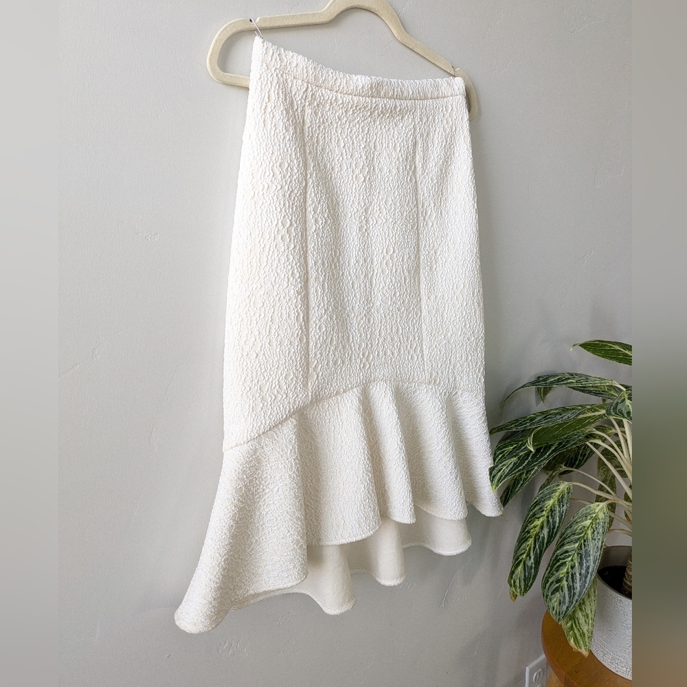 Tibi Asymmetrical White Textured Skirt - Picture 3 of 9